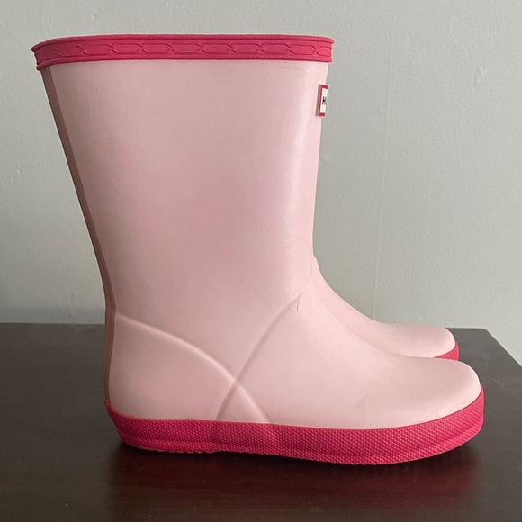 Hunter Blush Pink Waterproof Boots (size 13) - Picture 2 of 8
